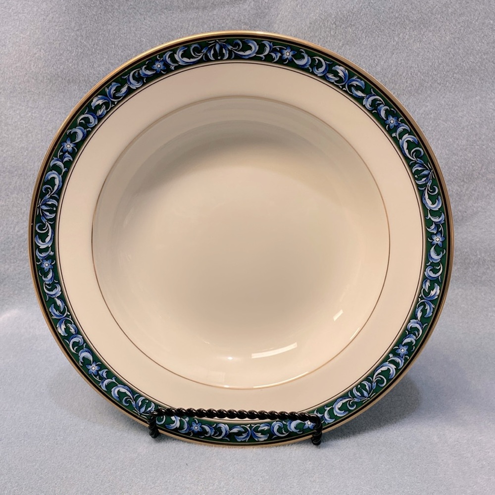 MIKASA AUBUSSON Soup Bowl